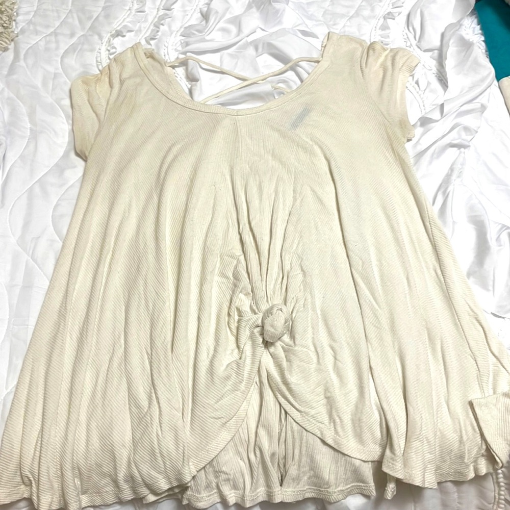 White short sleeve flowy shirt